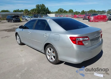 2012 Toyota Camry Le z USA, uszkodzony, nr VIN 4T1BF1FK8CU022732